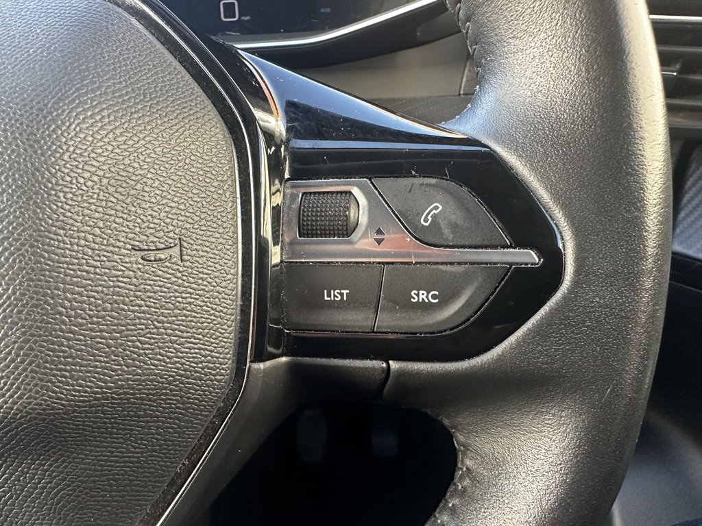 Used Peugeot 2008 2021 for sale - 76900373: Photo 22