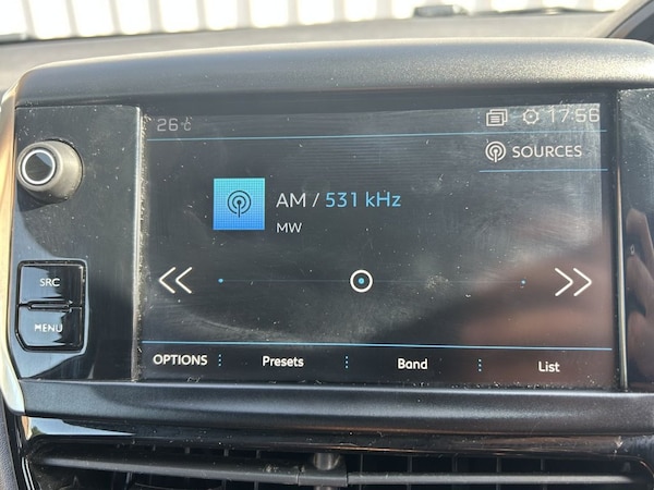 Used Peugeot 208 2018 for sale - 76256003: Photo 18