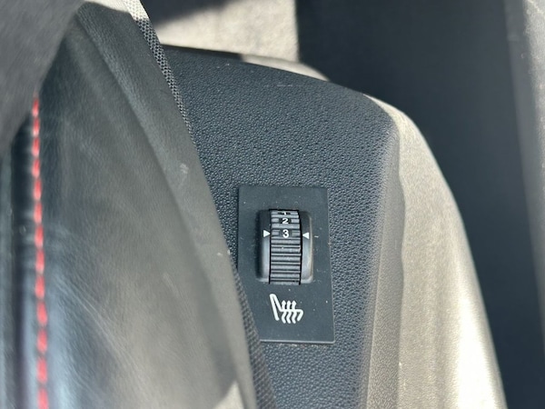 Used Peugeot 208 2018 for sale - 76256003: Photo 22