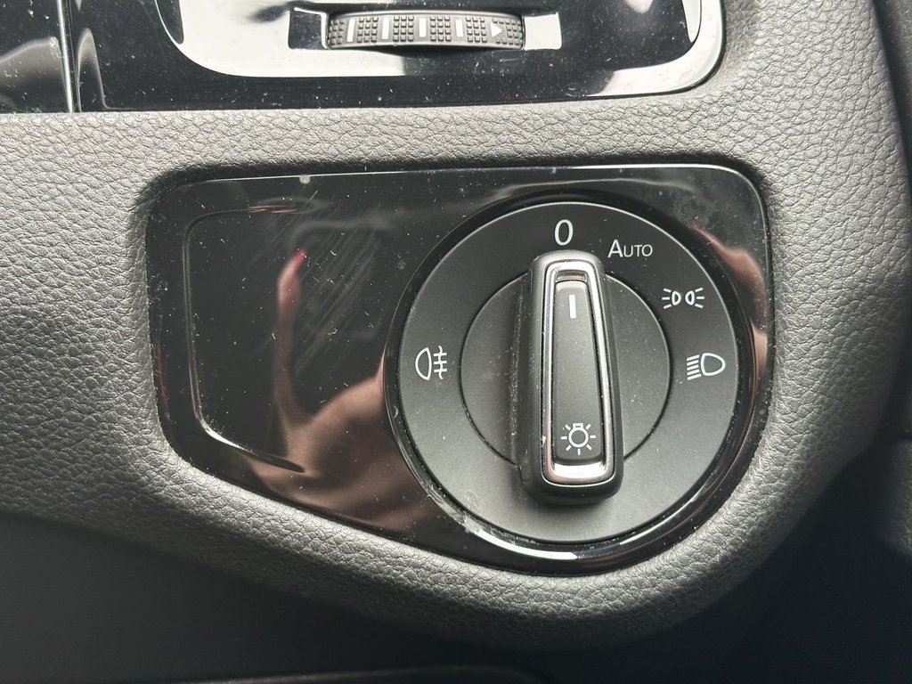 Used Volkswagen Golf 2020 for sale - 77080352: Photo 23