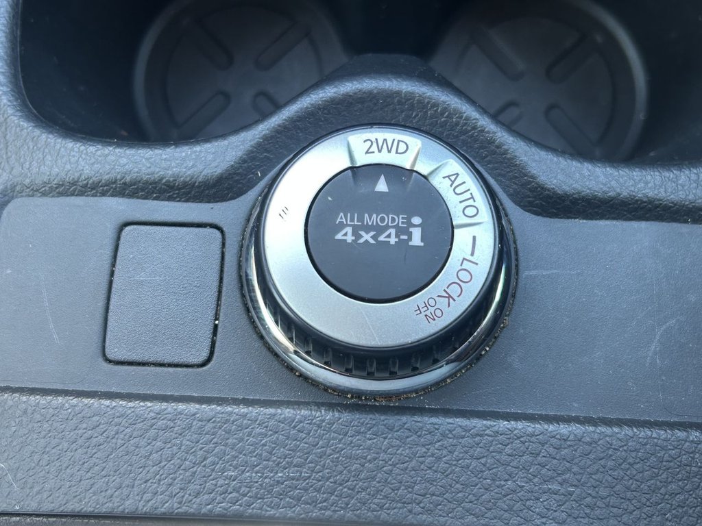 Used Nissan X-Trail 2015 for sale - 76739941: Photo 27