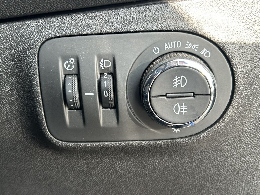 Used Vauxhall Corsa 2018 for sale - 76509689: Photo 18