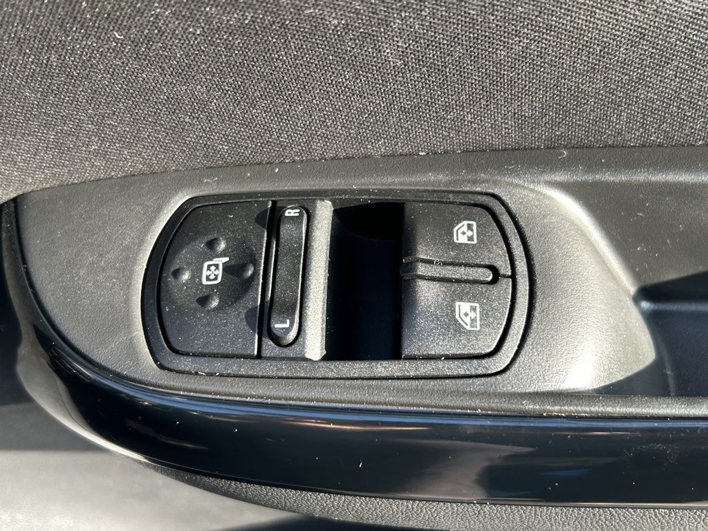 Used Vauxhall Corsa 2018 for sale - 76509689: Photo 19