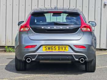 Used Volvo V40 2015 for sale - 75181250: Photo