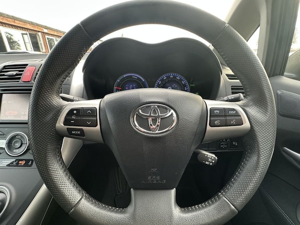 Used Toyota Auris 2012 for sale - 76178390: Photo 12