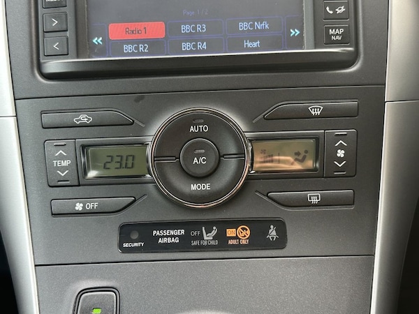Used Toyota Auris 2012 for sale - 76178390: Photo 21