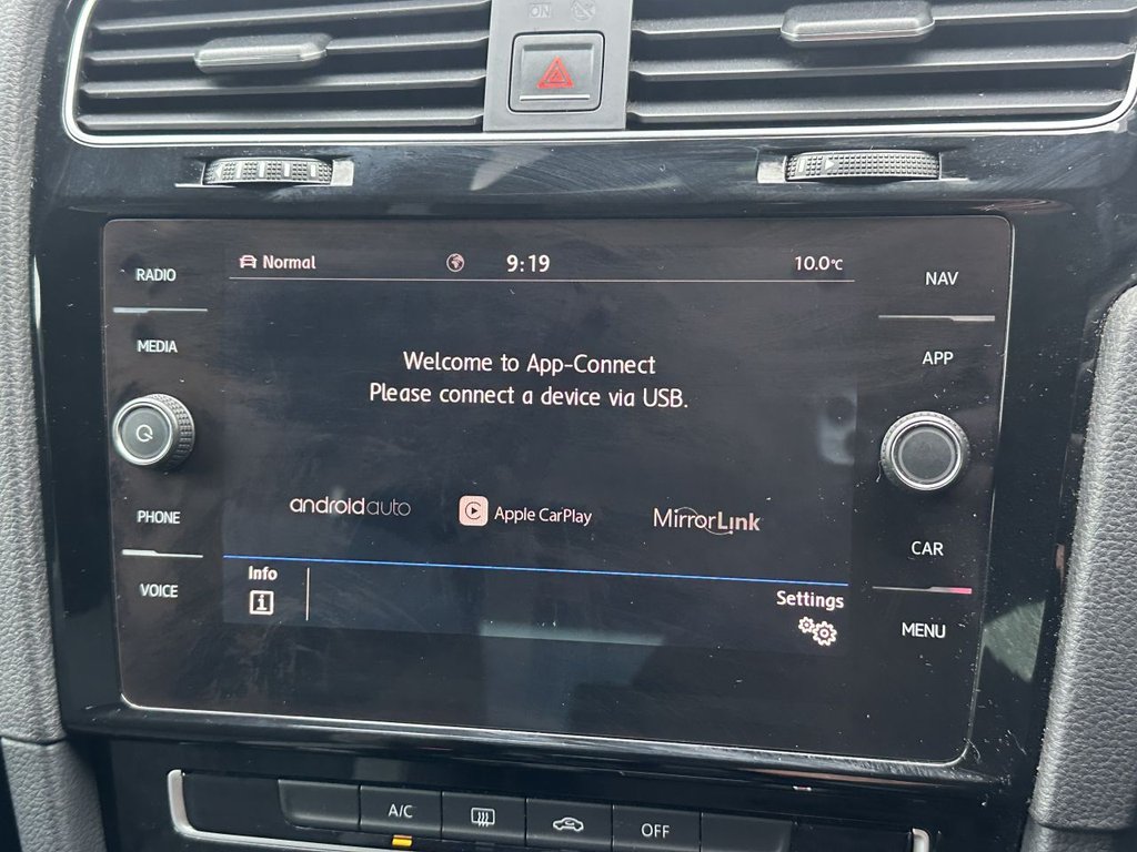 Used Volkswagen Golf 2017 for sale - 76725115: Photo 22