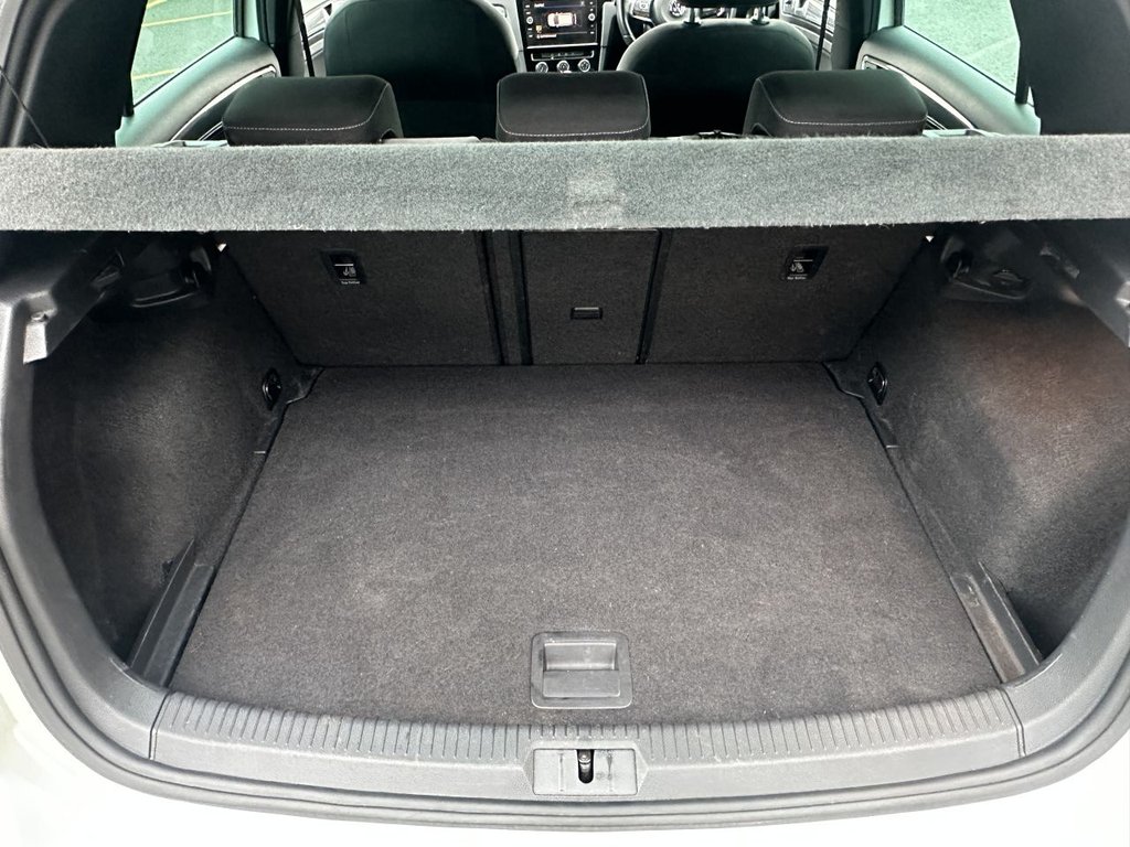 Used Volkswagen Golf 2017 for sale - 76725115: Photo 9