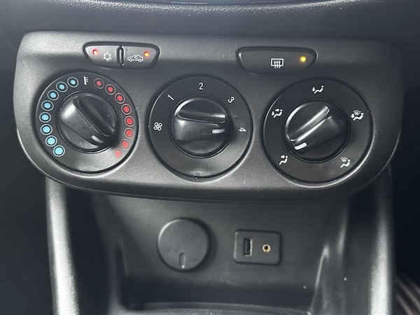 Used Vauxhall Corsa 2015 for sale - 76098194: Photo 20