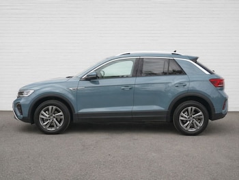 Used Volkswagen T-Roc 2022 for sale - 78349732: Photo