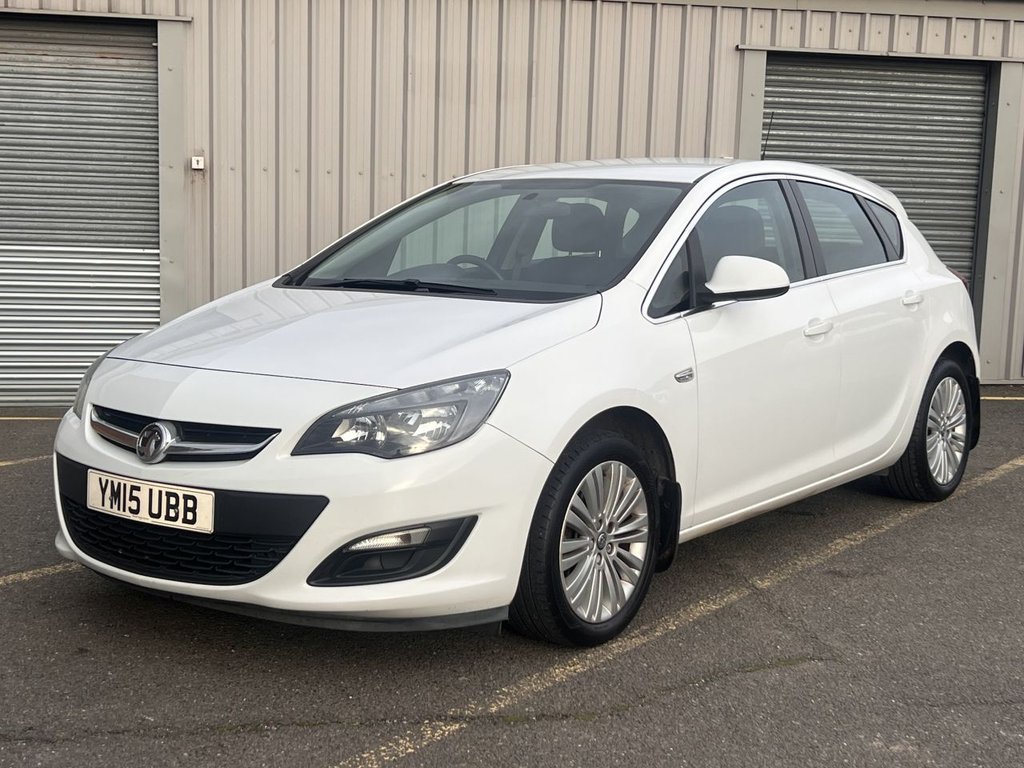 Used Vauxhall Astra 2015 for sale - 76950354: Photo 1