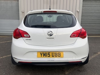 Used Vauxhall Astra 2015 for sale - 76950354: Photo
