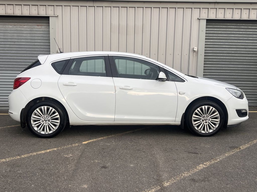 Used Vauxhall Astra 2015 for sale - 76950354: Photo 6