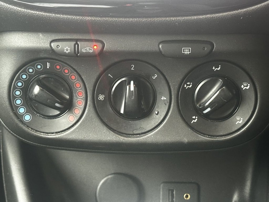 Used Vauxhall Corsa 2015 for sale - 76417347: Photo 19