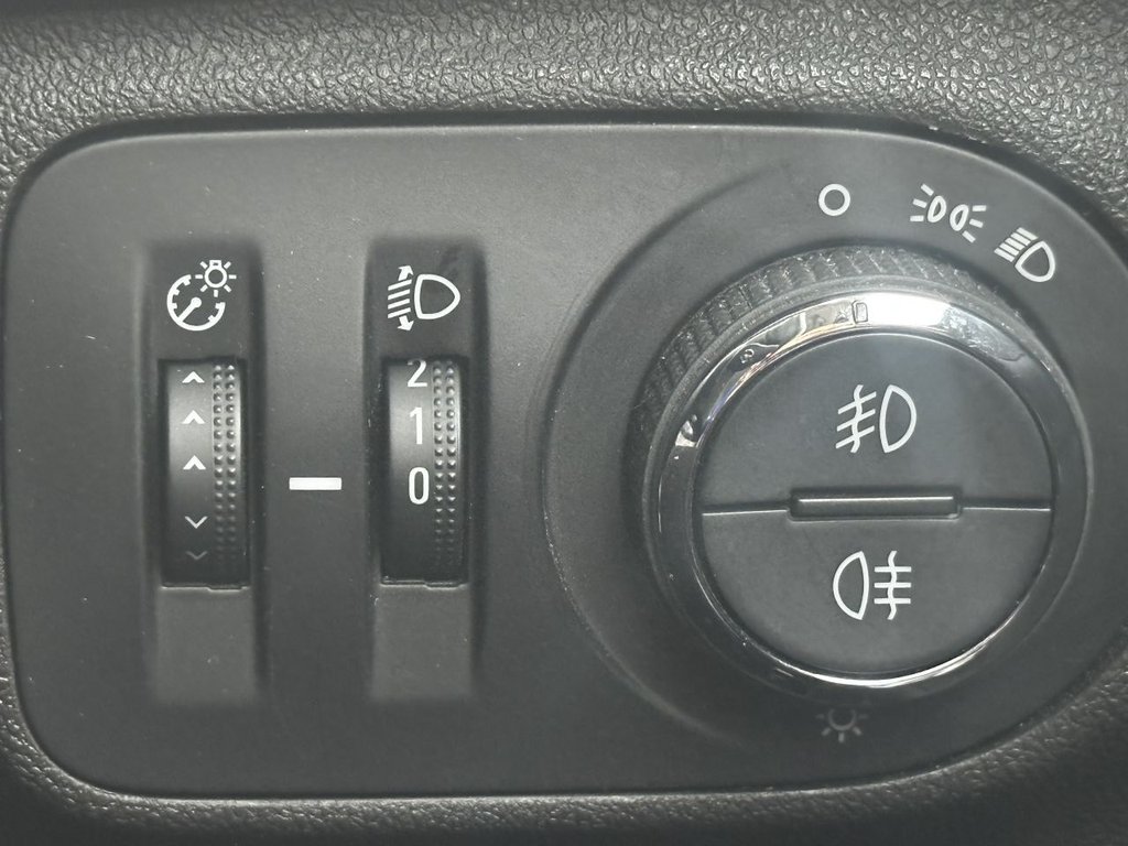 Used Vauxhall Corsa 2015 for sale - 76417347: Photo 20