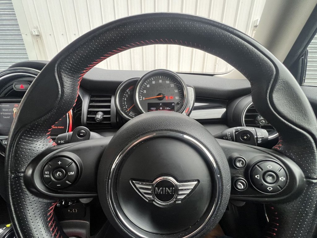 Used MINI Hatch 2018 for sale - 76950239: Photo 11