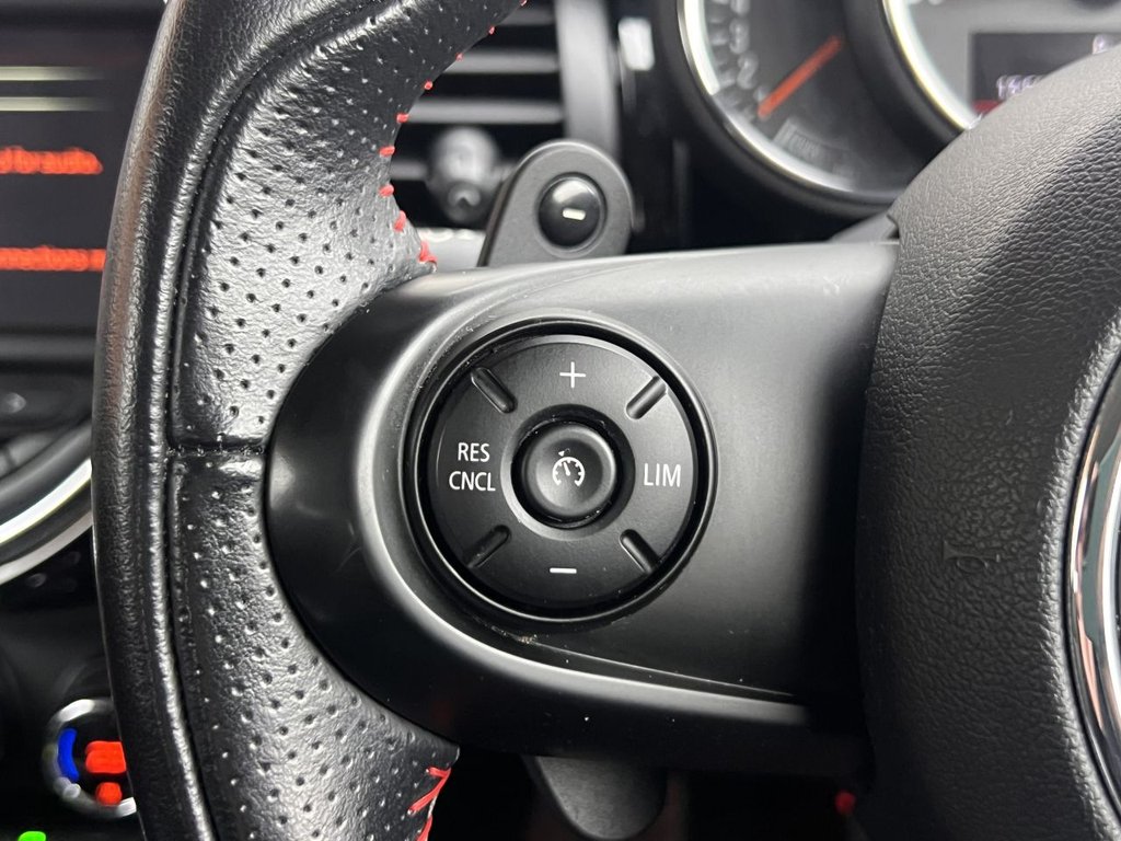 Used MINI Hatch 2018 for sale - 76950239: Photo 12