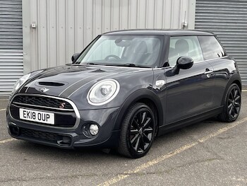 Used MINI Hatch 2018 for sale - 76950239: Photo