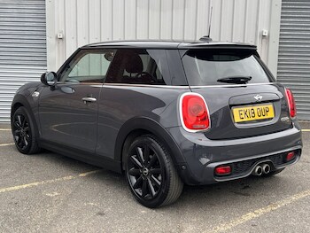 Used MINI Hatch 2018 for sale - 76950239: Photo