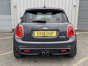 Used MINI Hatch 2018 for sale - 76950239: Photo