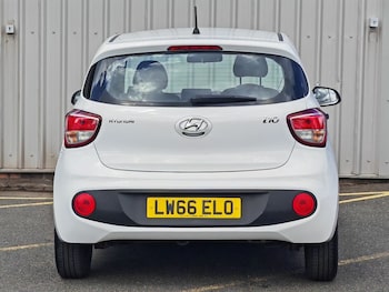 Used Hyundai i10 2017 for sale - 75487744: Photo