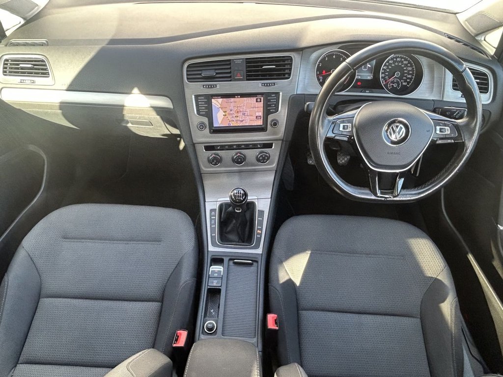 Used Volkswagen Golf 2017 for sale - 76367399: Photo 10