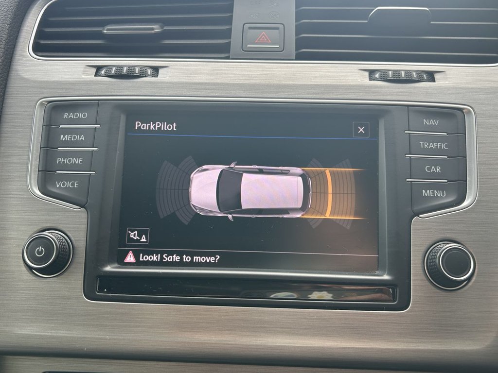 Used Volkswagen Golf 2017 for sale - 76367399: Photo 15