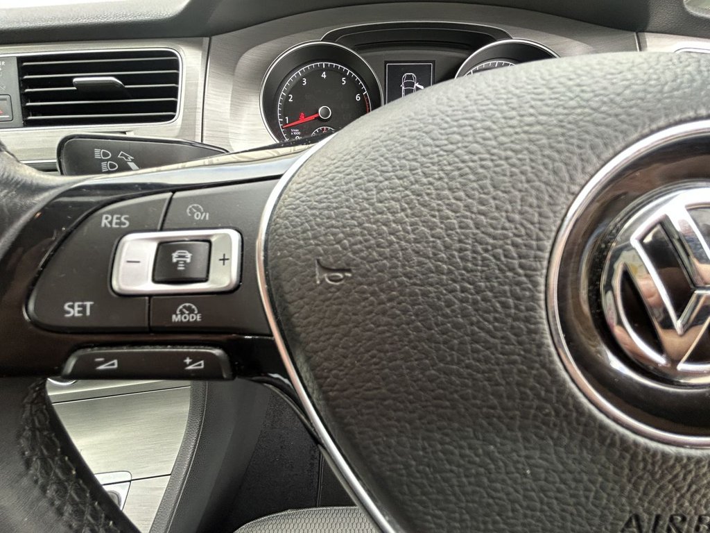 Used Volkswagen Golf 2017 for sale - 76367399: Photo 17