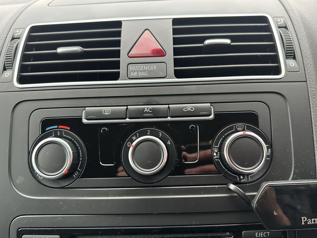 Used Volkswagen Touran 2011 for sale - 76883263: Photo 18