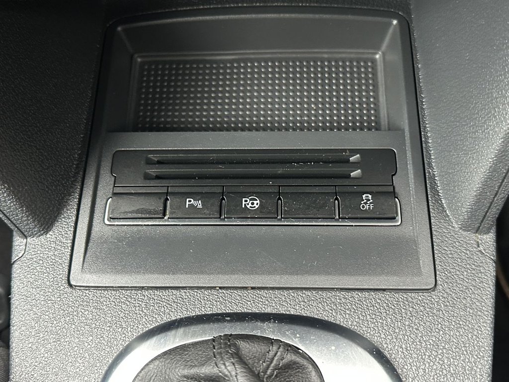 Used Volkswagen Touran 2011 for sale - 76883263: Photo 22