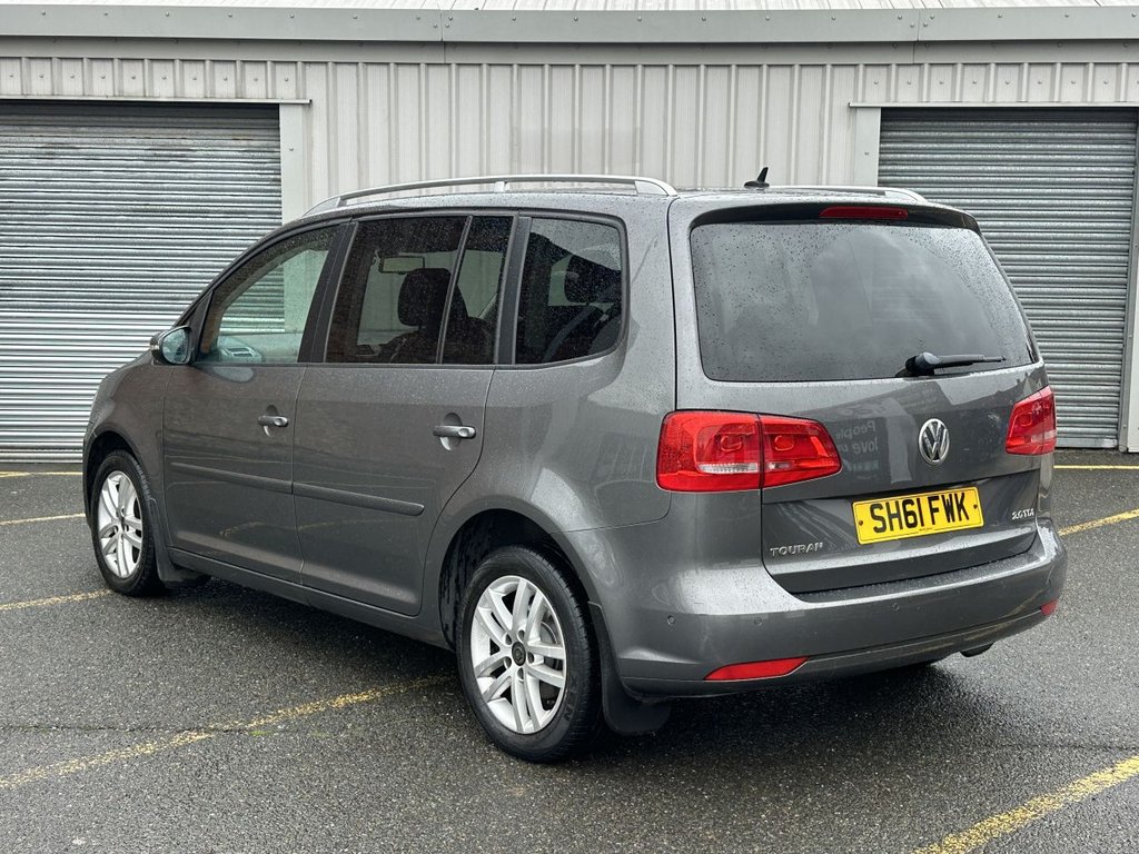 Used Volkswagen Touran 2011 for sale - 76883263: Photo 3