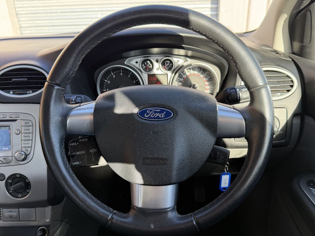 Used Ford Focus 2011 for sale - 76367403: Photo 12