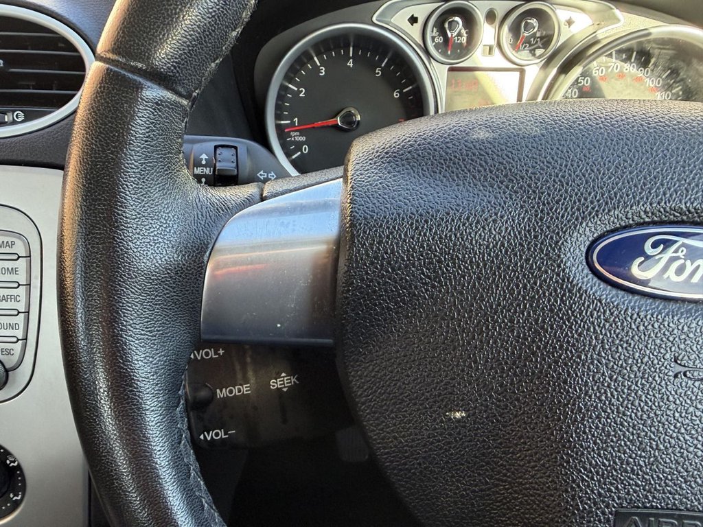 Used Ford Focus 2011 for sale - 76367403: Photo 13