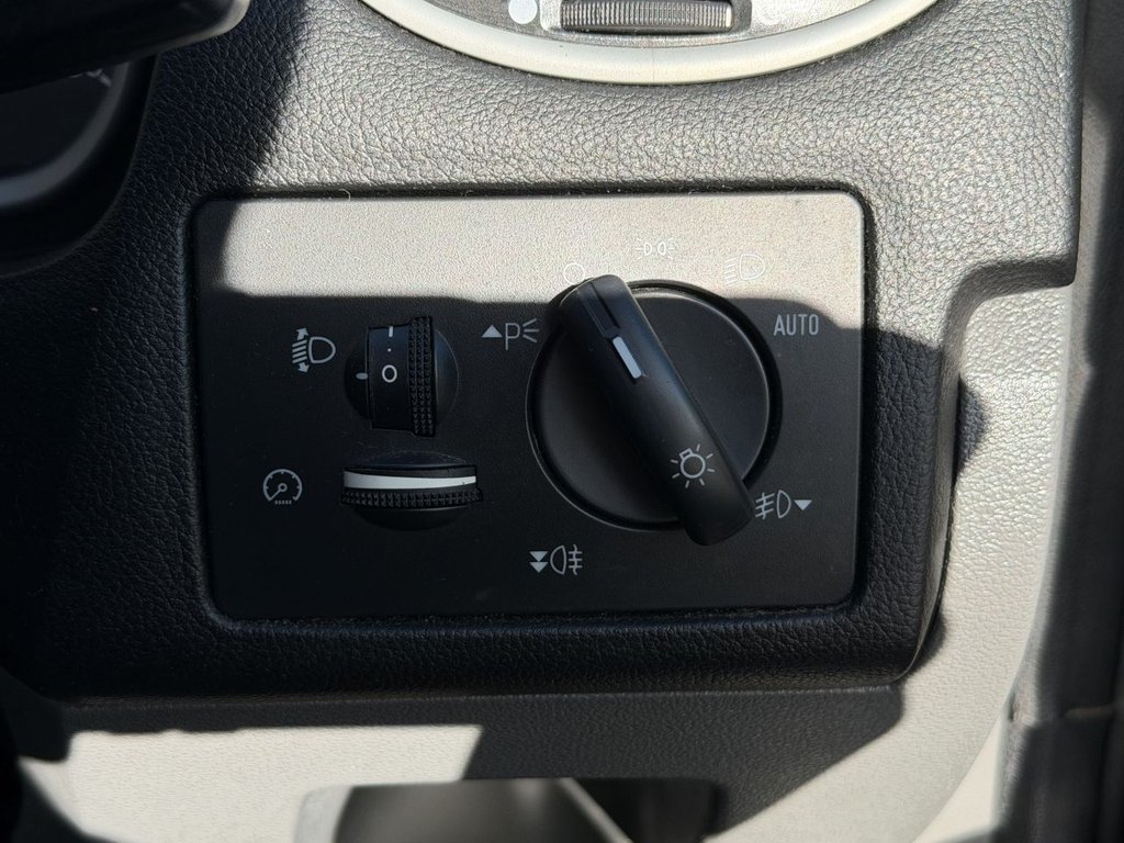 Used Ford Focus 2011 for sale - 76367403: Photo 16