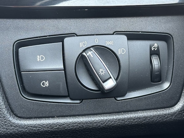 Used BMW 3 Series 2017 for sale - 74917163: Photo 24
