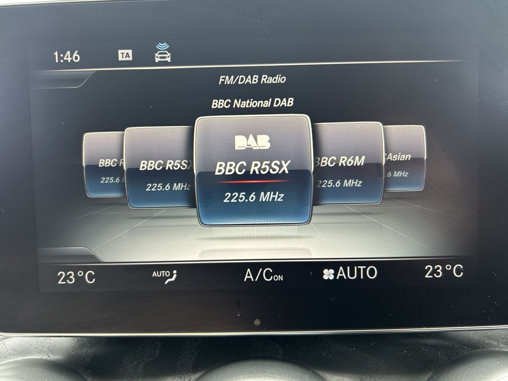 Used Mercedes-Benz GLC 2019 for sale - 76429623: Photo 17