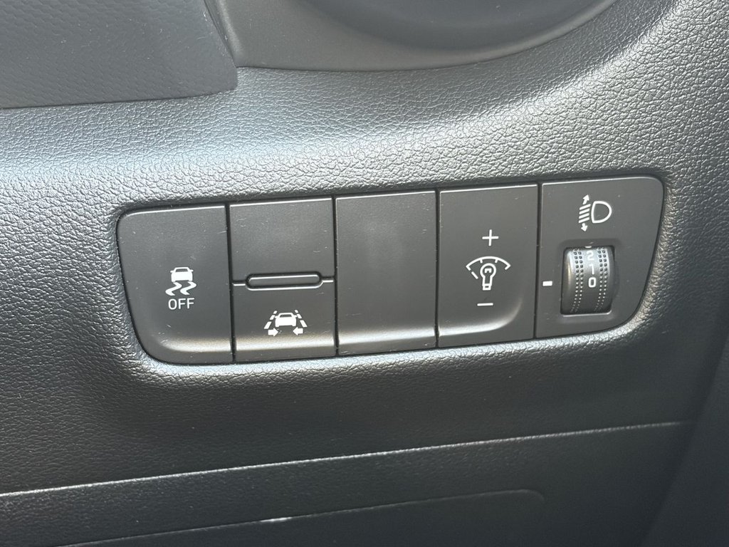 Used Hyundai KONA 2018 for sale - 77692846: Photo 21