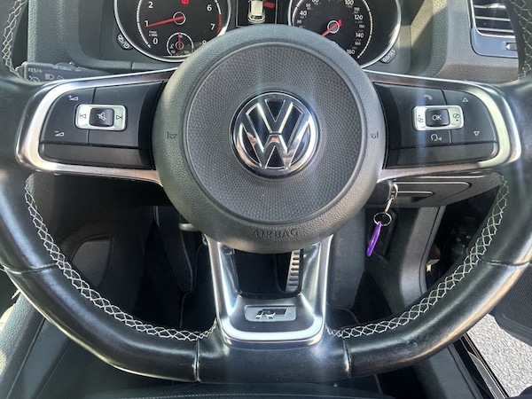 Used Volkswagen Scirocco 2017 for sale - 74930984: Photo 12