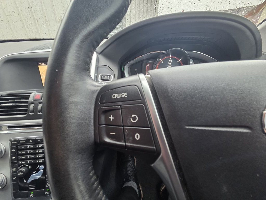 Used Volvo XC60 2017 for sale - 77153305: Photo 13