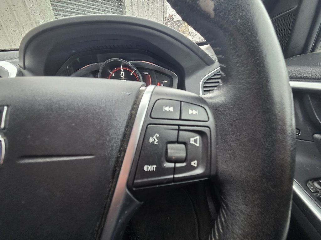 Used Volvo XC60 2017 for sale - 77153305: Photo 14