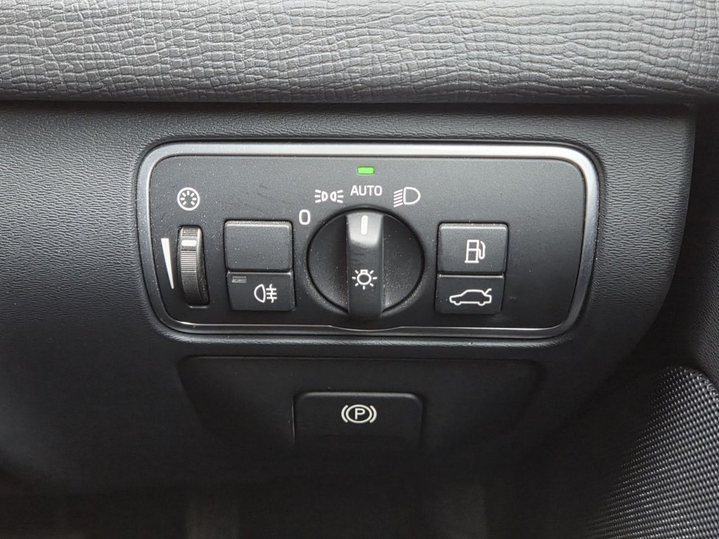 Used Volvo XC60 2017 for sale - 77153305: Photo 22