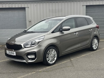 Used Kia Carens 2018 for sale - 78082720: Photo