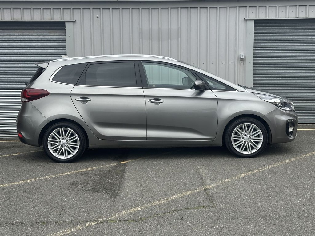 Used Kia Carens 2018 for sale - 78082720: Photo 6