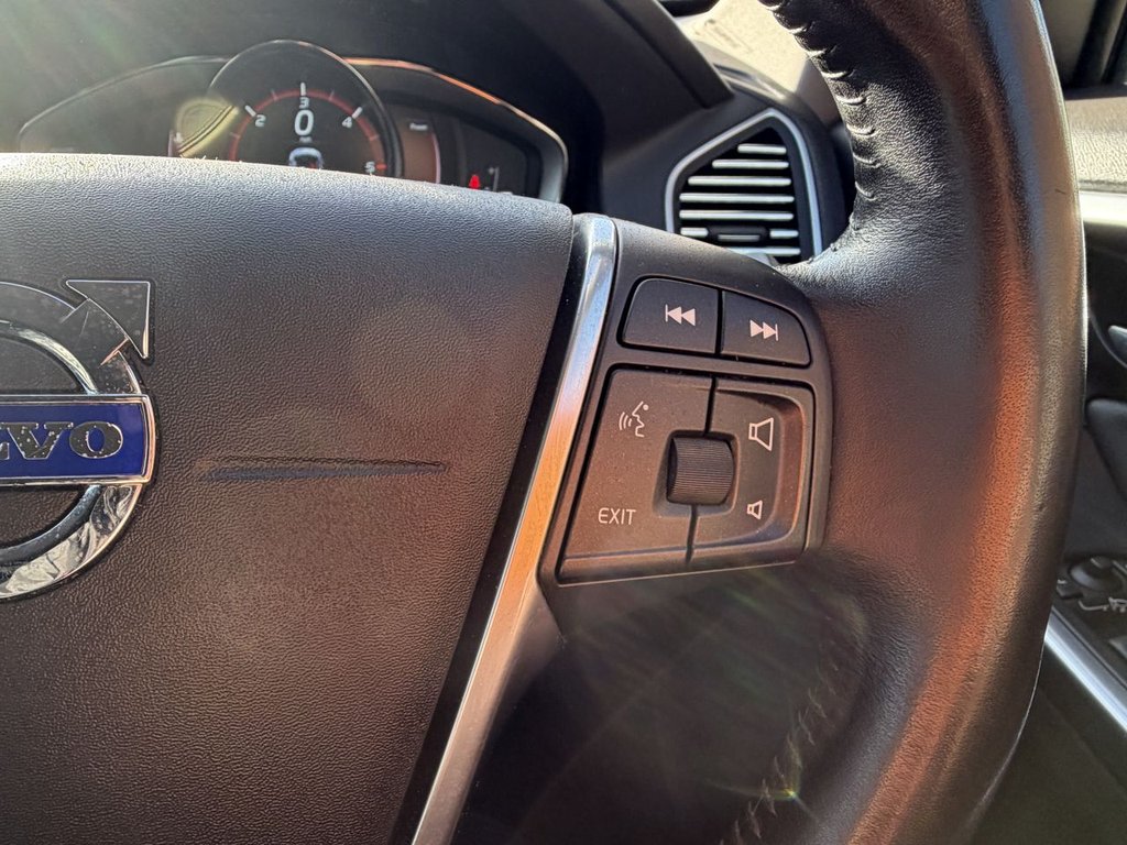 Used Volvo XC60 2015 for sale - 76569869: Photo 14