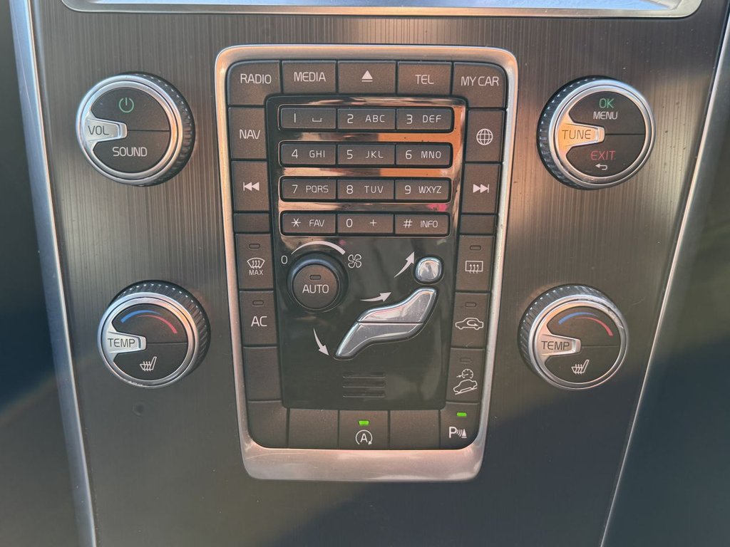 Used Volvo XC60 2015 for sale - 76569869: Photo 21