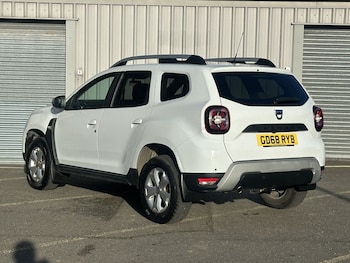Used Dacia Duster 2018 for sale - 76900944: Photo