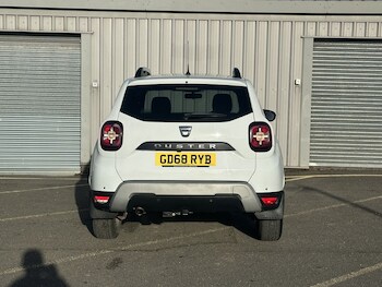 Used Dacia Duster 2018 for sale - 76900944: Photo