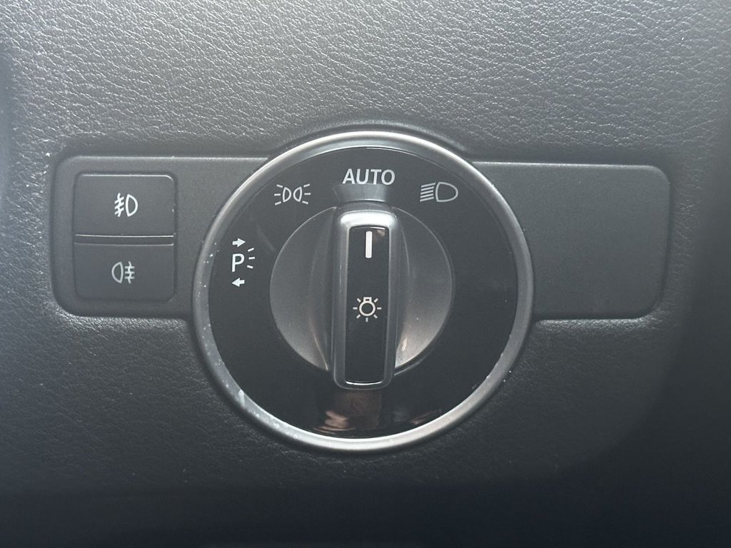 Used Infiniti Q30 2016 for sale - 76417866: Photo 20