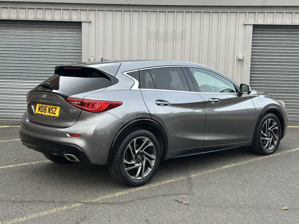 Used Infiniti Q30 2016 for sale - 76417866: Photo 5