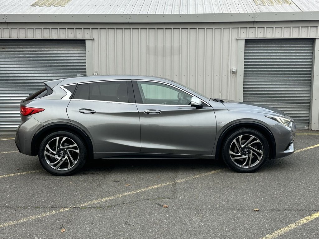 Used Infiniti Q30 2016 for sale - 76417866: Photo 6